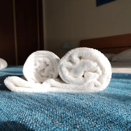 Pro Touristic Surf & *